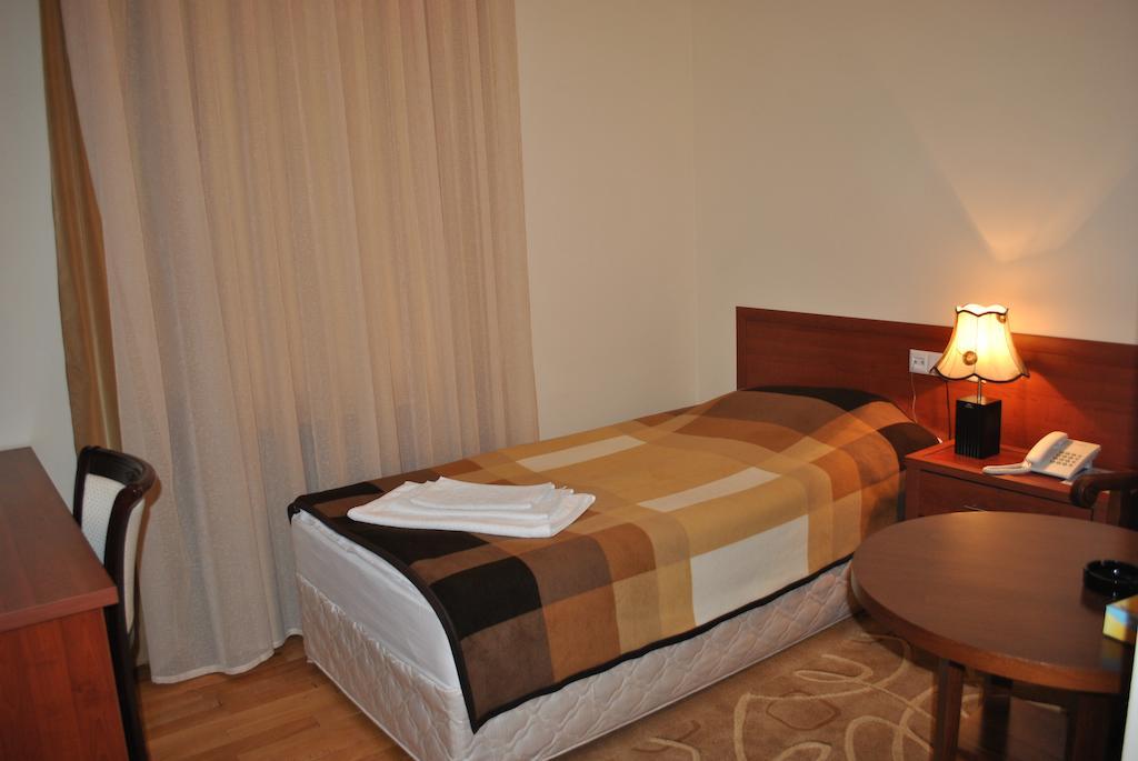 Arpa Hotel Jechegnadzor Buitenkant foto